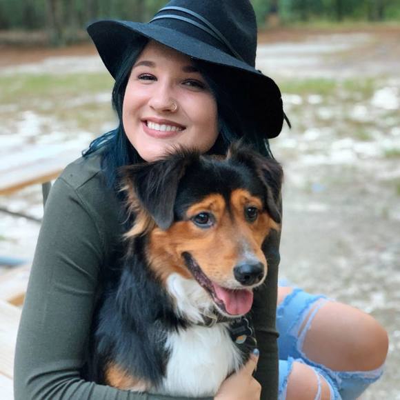 Meet your Posher, Allison - Picture 1 of 1